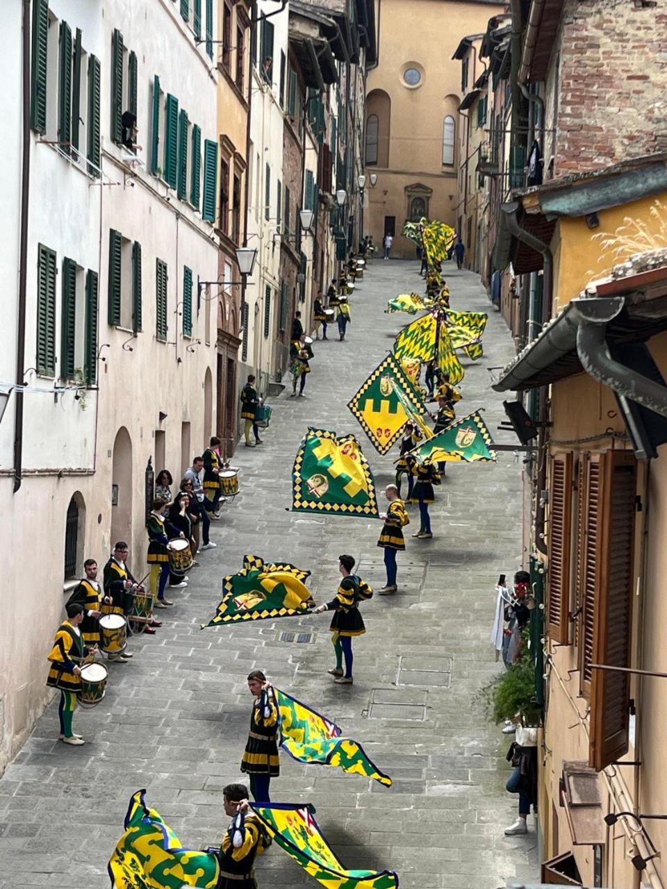 La Campanina-Nel Cuore Di Siena E Della Contrada Exterior photo